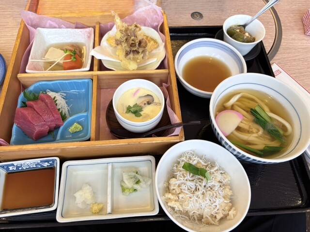 Uta Andon Shinjuku Ten photo 3