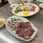 육회자매집 1호점 - 