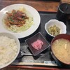 ももどり駅前食堂