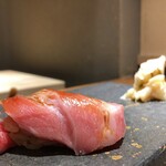 鮨 琥珀 - 大トロ