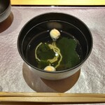 鮨 琥珀 - お椀はお吸い物