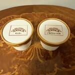 アンティカ ジェラテリア - いちごシャーベット、マンゴーはテイクアウトしました