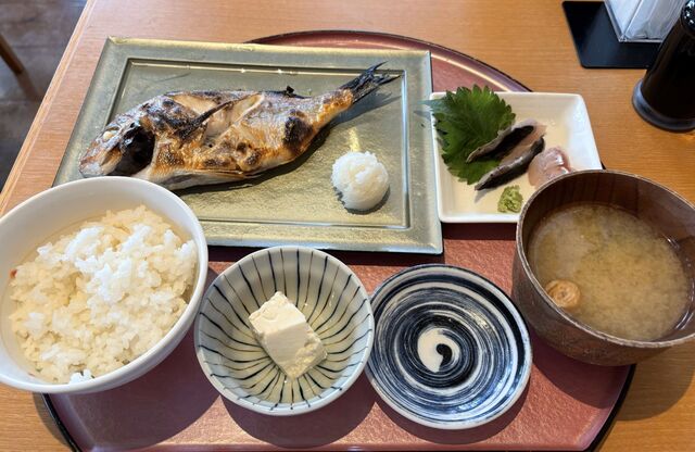 Himono to Wameshi Dokoro Okashi Kasugai Ten