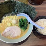横浜家系ラーメン 魂心家 - 