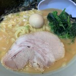 横浜家系ラーメン 魂心家 - 料理写真: