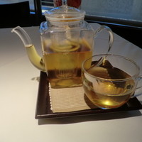 中国料理 翡翠宮 - ベルガモット・アイス 烏龍茶