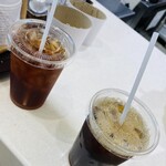 旅のイロドリカフェ - アイスティーにアイスブレンドコーヒー
