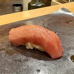 鮨 いとう - 鮪中トロ