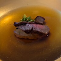 オテル・ド・ヨシノ - 熊野牛のコンソメ