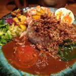 ボタニカレー大盛り＋卵ピクルス＋野菜ピクルス