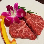 黒毛和牛焼肉 虎斑 北新地店 - 