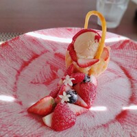 KOST - デザート　苺とバナナのタルト