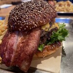 ウェスタンカフェダイナーテキサスカウボーイ - 2025.5.7(水) 夜（2回目の訪問）
      ベーコンかなり分厚く、最高に美味しかった！