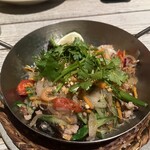 Madam My modern thai vietnamese - 