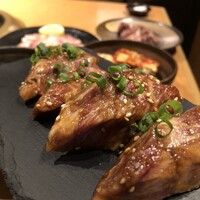 ホルモン焼肉 富や 栄店 - 