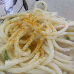 くになか食堂 - テーブル上のカレーパウダーもかけてみよう