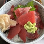 うろこいち - 赤身と中トロ丼