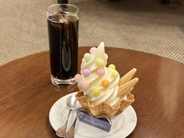 Lobby Lounge photo 2