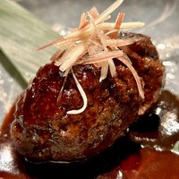 和牛料理 一石三鳥 - 極コース（¥15,800）
                      　└和牛ハンバーグ