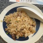 みょうが屋 - みょうが屋名物　にんにく焼きめし