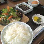 レストラン カーム - 味付ラム肉のジンギスカン炒め定食