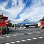 ここずらよ - 富士宮浅間大社から観る富士山と龍神雲