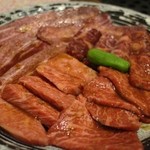 いたお - 料理写真:いたお盛り　厳選和牛の盛り合わせ