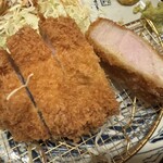 はせ川 - 限定 上ロースかつ180g(アップ) ②