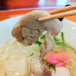 ラーメン＆カレー　山形アッキー - プルプルムッチリの鶏