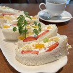 プチモンド - 柔らかさが伝わる断面