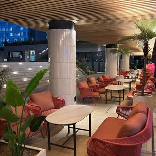 自然を感じるパークフロントのロケーションが魅力◆個室も完備