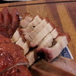 金陵 - 皮付き叉焼