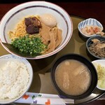 ひこち - 料理写真:角煮そば