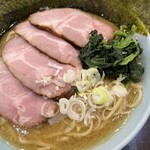 横浜家系ラーメン 作田家 - 肉ヤバ！