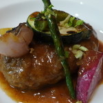 デュフェール - ある日のコース肉料理：煮込みハンバーグ