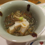 新ばし 星野 - ジュンサイと生アワビの酢の物。