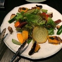 ラ・ボンヌターブル - 