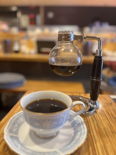 Kizuna Coffee Ten - Nishisen Ku Jo Asahiyama Koen Dori