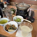 そば処 湧水 - 湯豆腐、小松菜、山菜料理をアテに蕎麦湯割