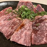 高松文八 - 黒毛和牛まぜまぜ赤身