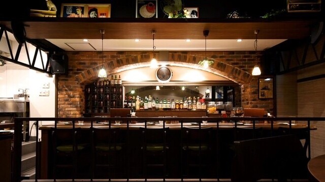 commone/over the moon photo 4