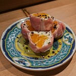 炭火焼きしんかい - 旬果実の生ハムチーズ