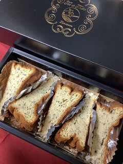 ビストロ じゅん - 創作料理　トリュフ入りタルト・ムー