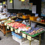 道の駅 信越さかえ - 地場野菜など売ってました。