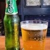 クラシックカフェ 小夜曲 - お酒①カールスバーグ・クラブボトル(瓶ビール、デンマーク)(税込700円)