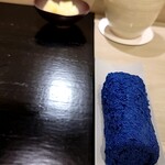 島津 - ガリと青いおしぼり