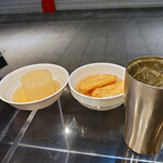 立ち呑みおでん屋 つかだ - つかだのおでんセット（大根、玉ねぎ天、さつま揚げ）