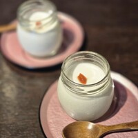 赤坂うまや - デザートの杏仁豆腐 しっかり瓶で提供