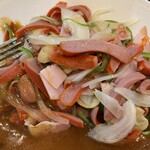 スパゲッティハウス ヨコイ - おつまみのミラカンです。ベーコン、赤ウインナー、ハム、玉ねぎ、マッシュルーム、ピーマンがラードで炒めてもらいます。蕎麦屋の天抜きと一緒でトッピングだけです。