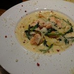 MiKiya's　ぐりぐり - サーモンクリームはクリームなのにアッサリいただけます